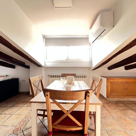 Atico Atocha Ile Temporal Apartment Madrid Luaran gambar