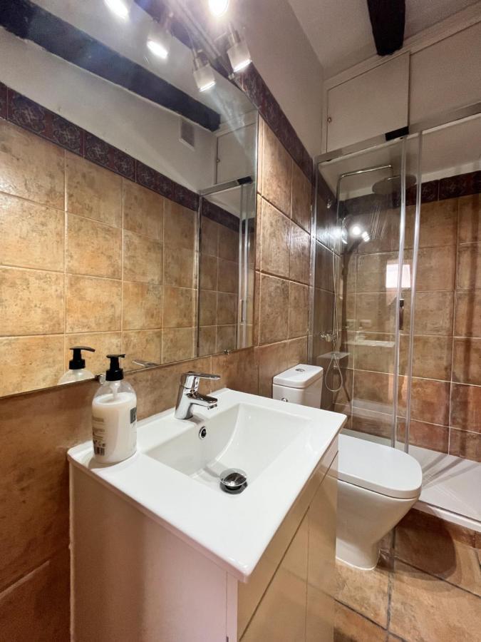 Atico Atocha Ile Temporal Apartment Madrid Luaran gambar