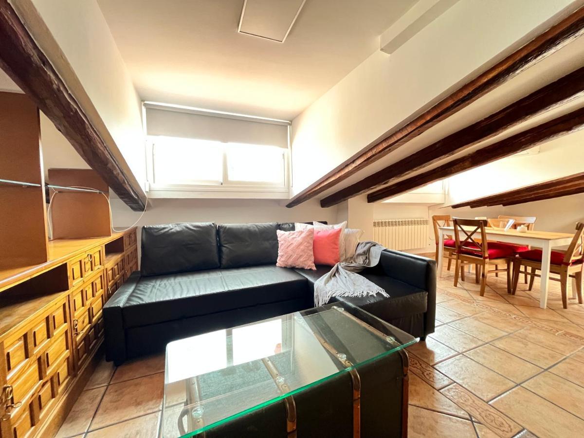 Atico Atocha Ile Temporal Apartment Madrid Luaran gambar